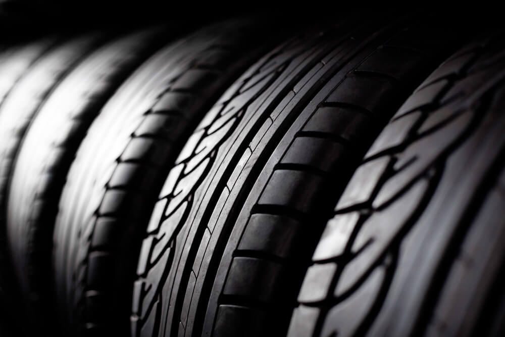 Tips to choosing the right tyres for your vehicle.  cover image